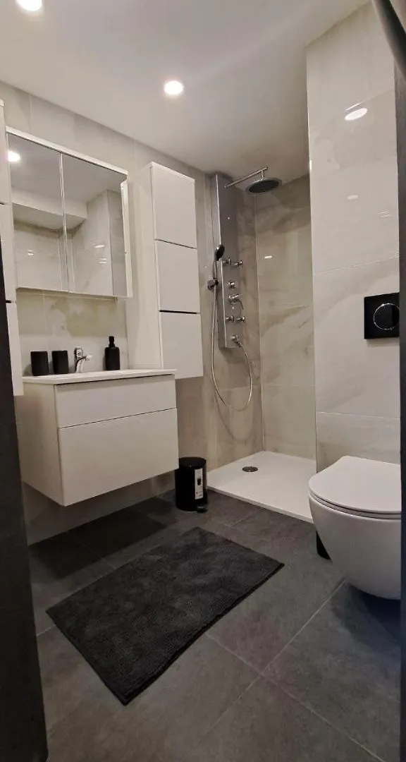 Ljubljana Nest- Centre, Free Parking- Renovated August 2024 Apartment